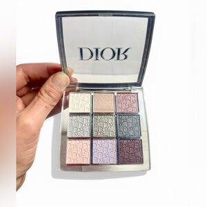 Dior Backstage Eye Palette 011 Silver Essentials. Discontinued/sold out!